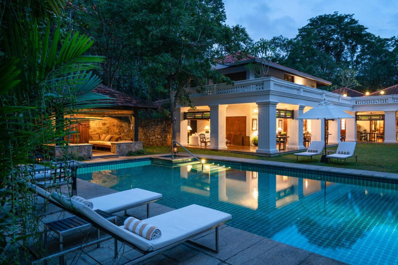 Taru Villas Kandy Exteriör bild