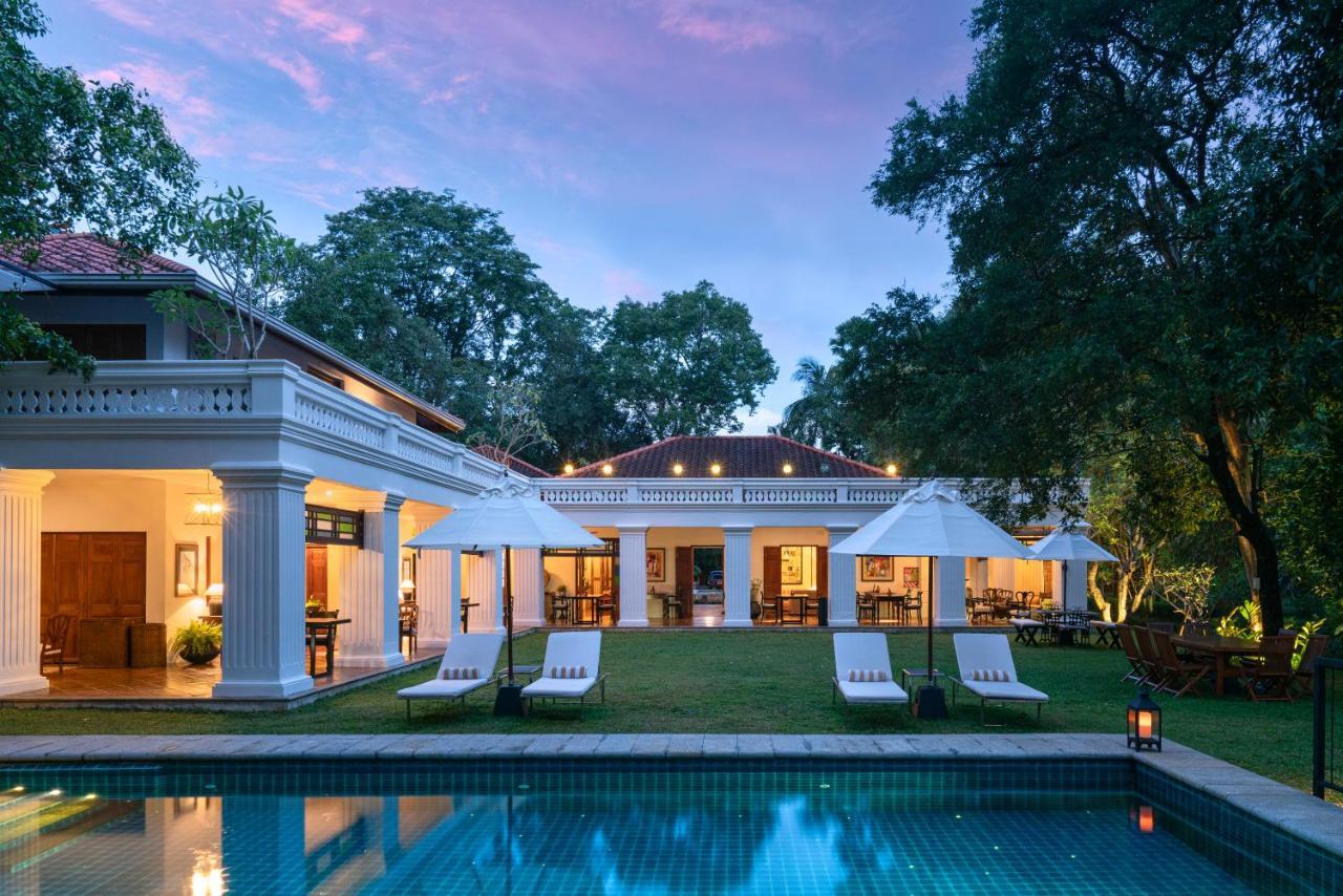 Taru Villas Kandy Exteriör bild
