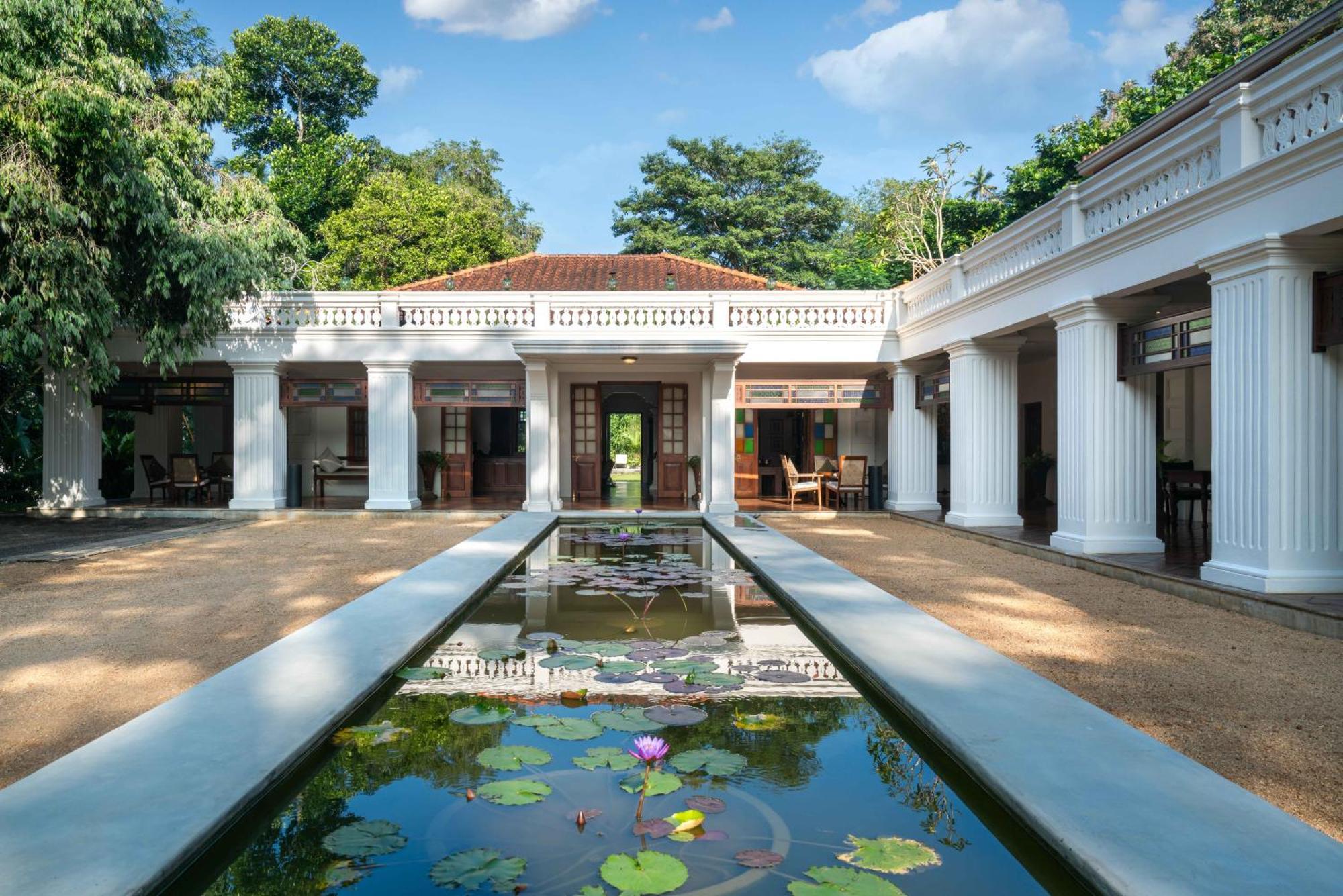 Taru Villas Kandy Exteriör bild